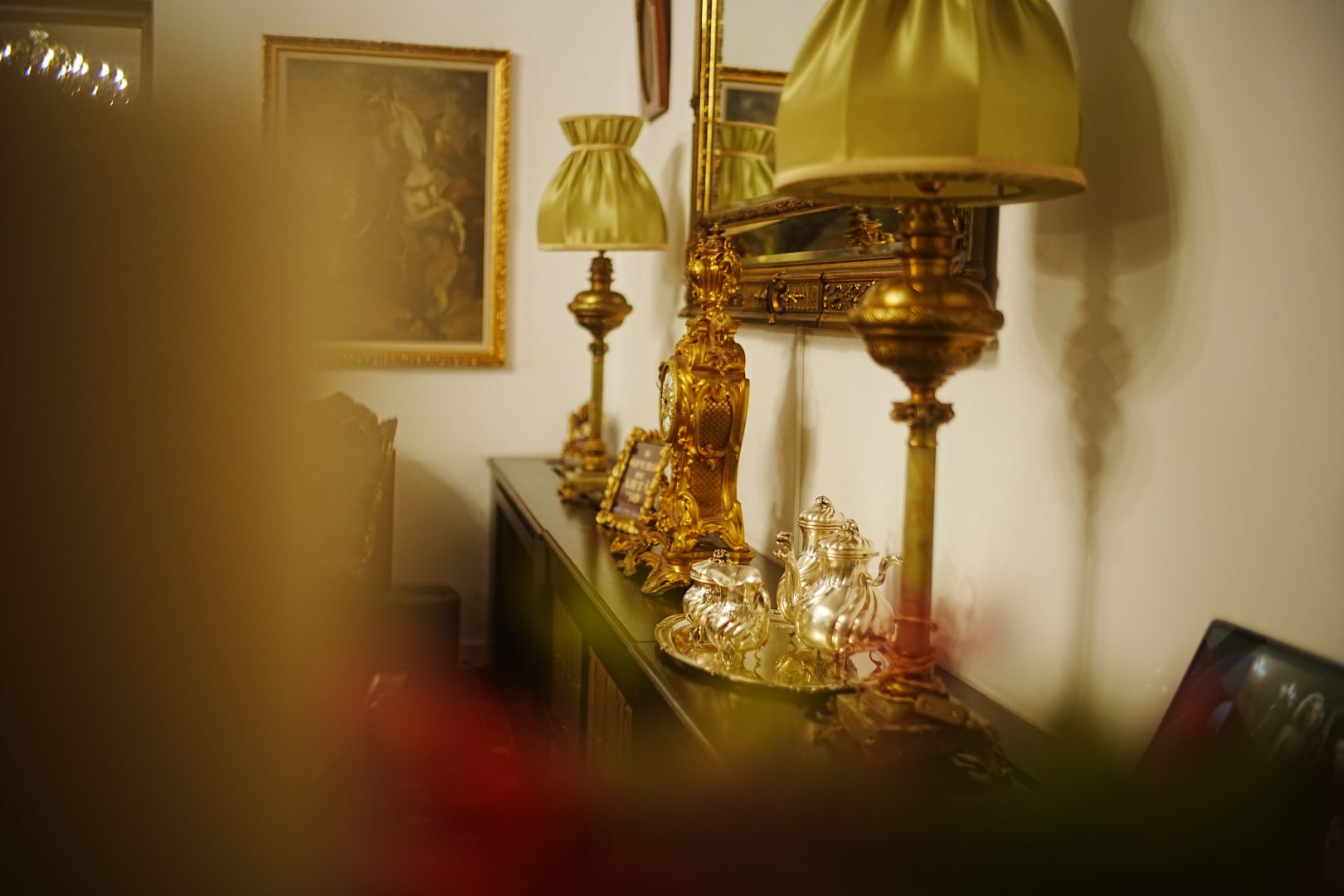 Casa Tătărescu: Martor tăcut al puterii interbelice și actuala identitate a EkoGroup Vila